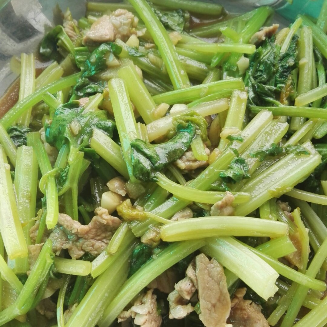 芹菜炒肉