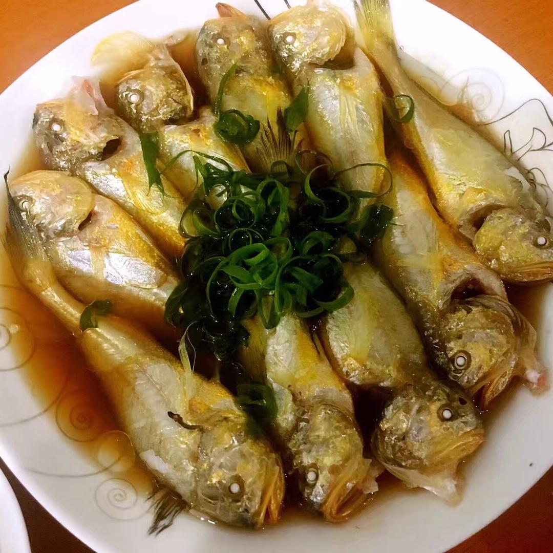酥炸小黄花鱼