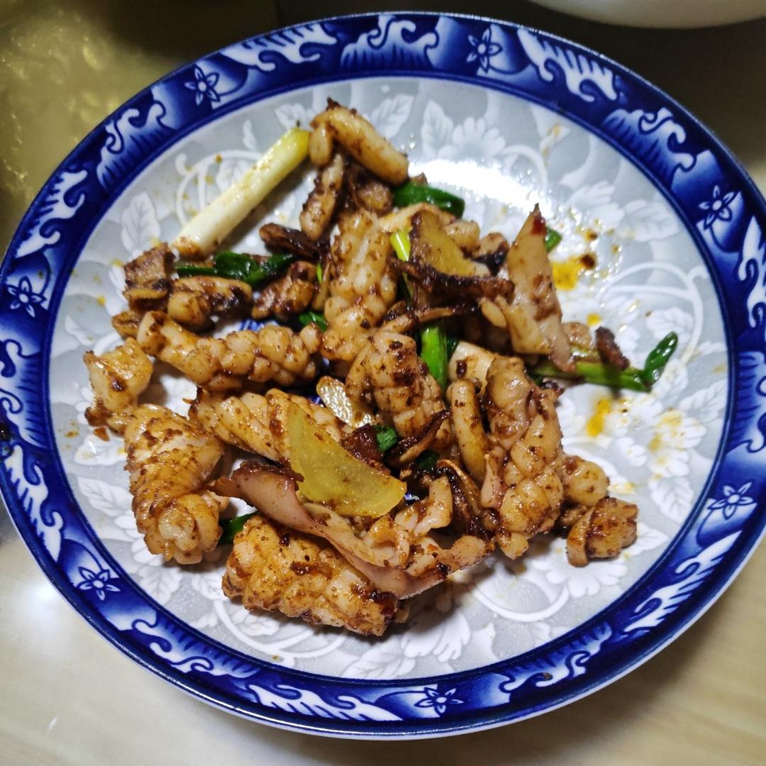 香辣鱿鱼须 赛过铁板的味道