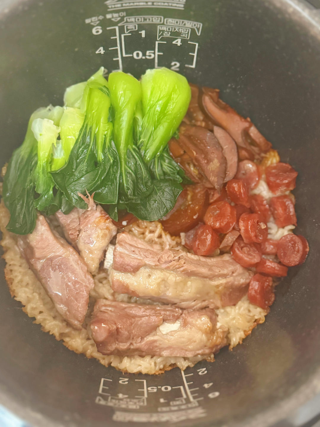 懒人电饭锅香肠焖饭/煲仔饭