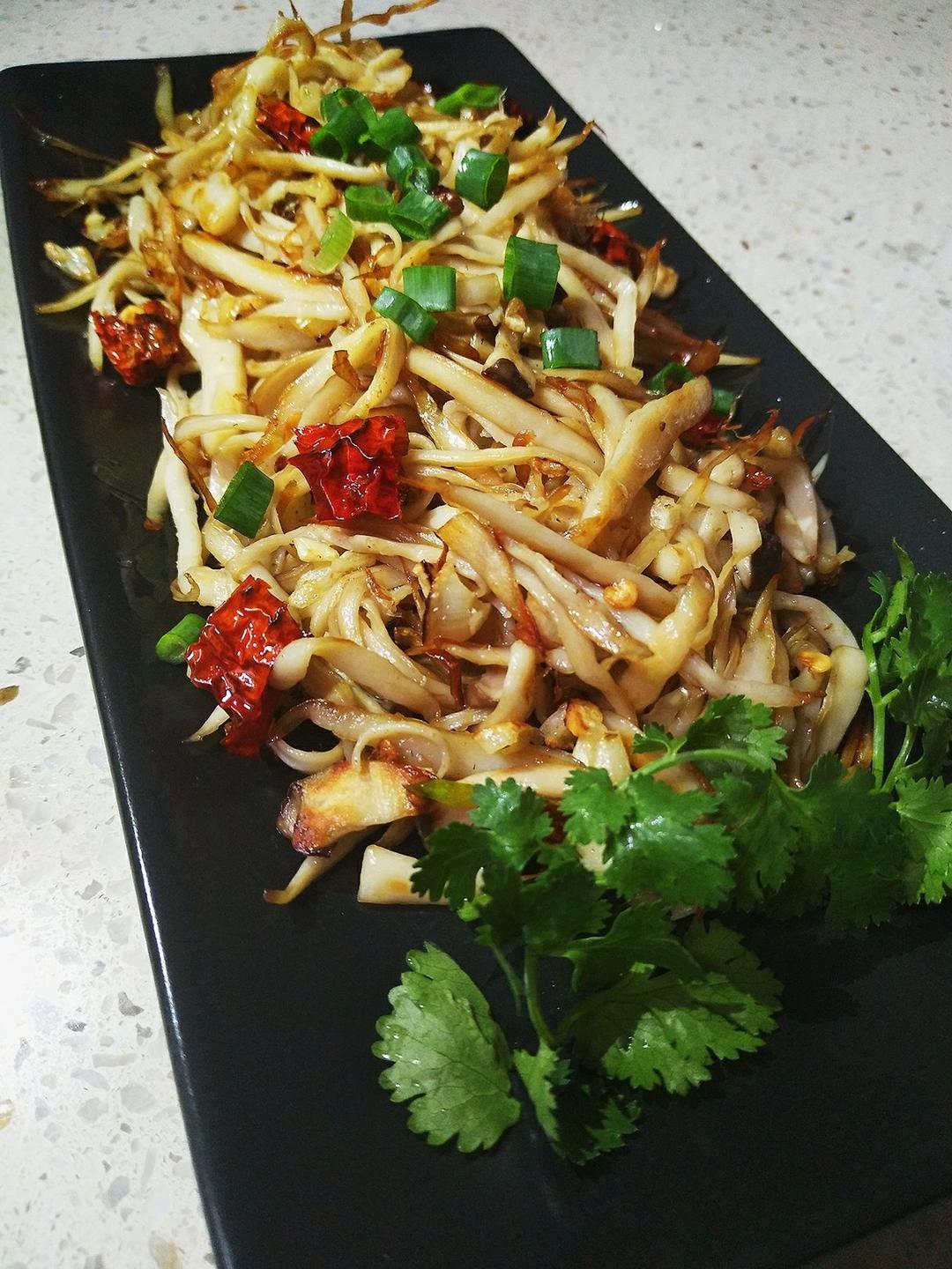 干煸手撕杏鲍菇