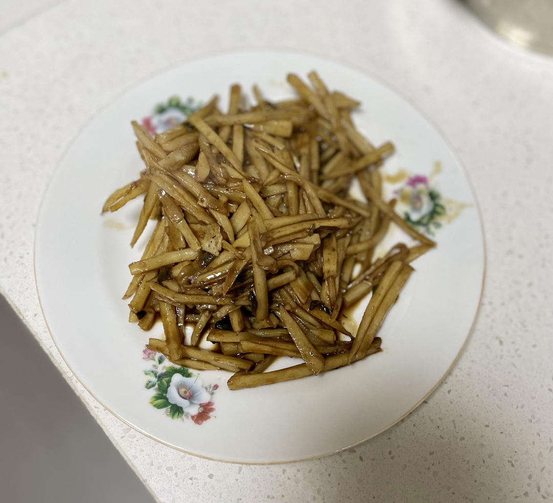 在家也能做出馆子味儿的醋溜/炝炒/酸辣土豆丝（就是那道看似简单，实则步步玄机的土豆丝）