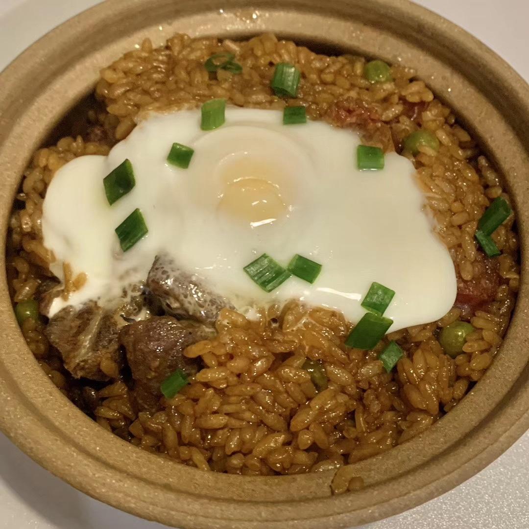 【排骨焖饭】