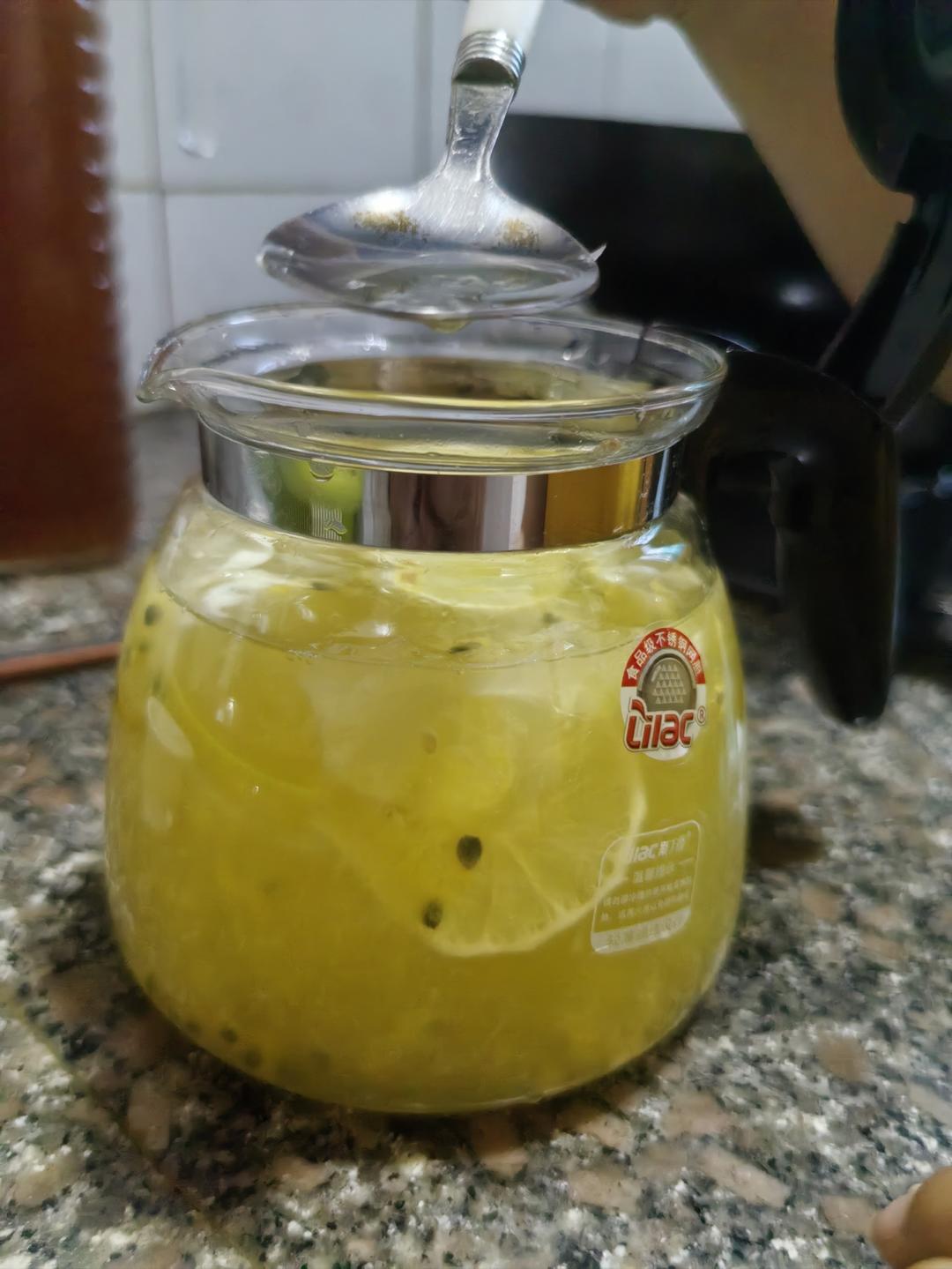 百香果柠檬水