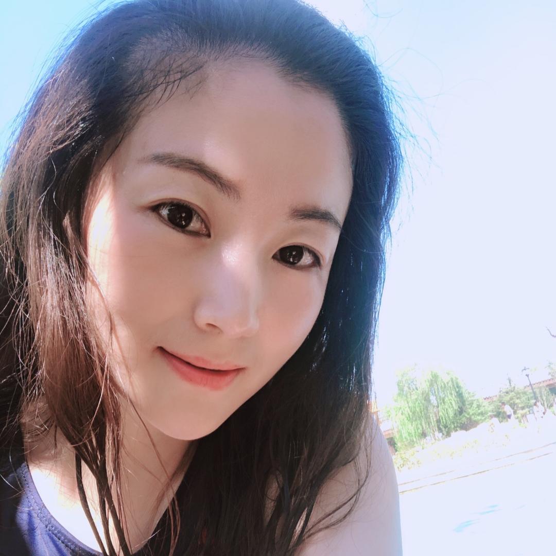 琳琳吖_