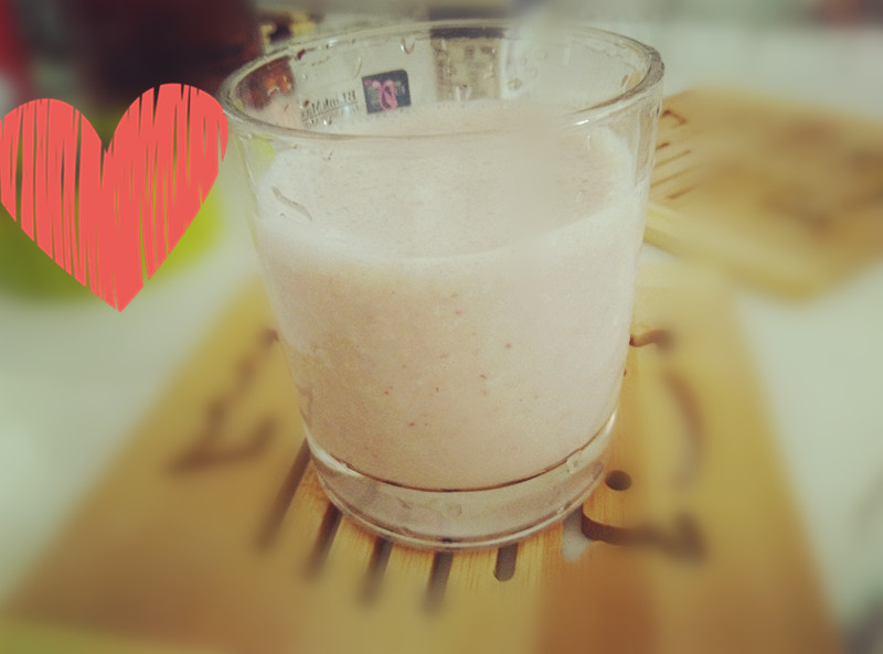 一朵小猫饼做的果汁78桃子牛奶