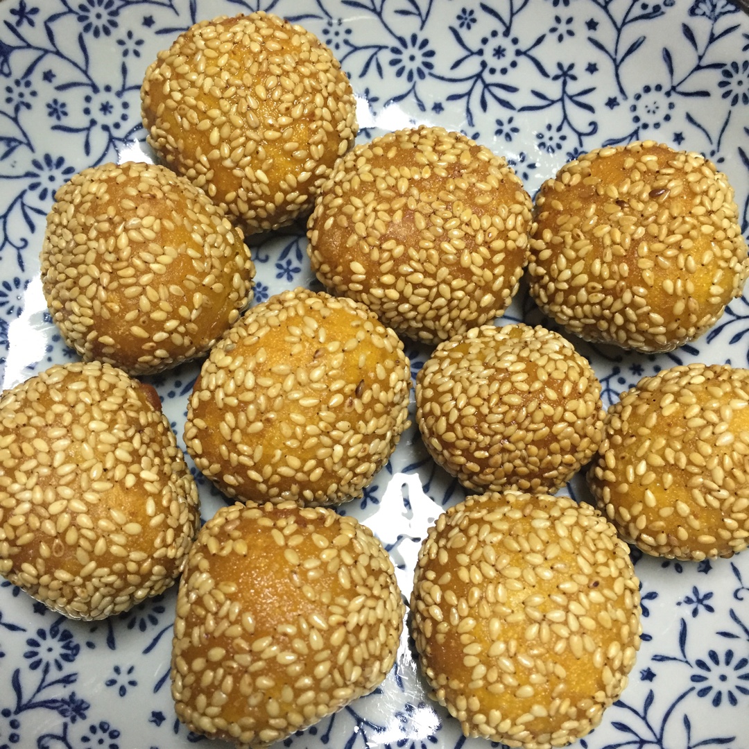 黄金球之一（南瓜芝麻球）