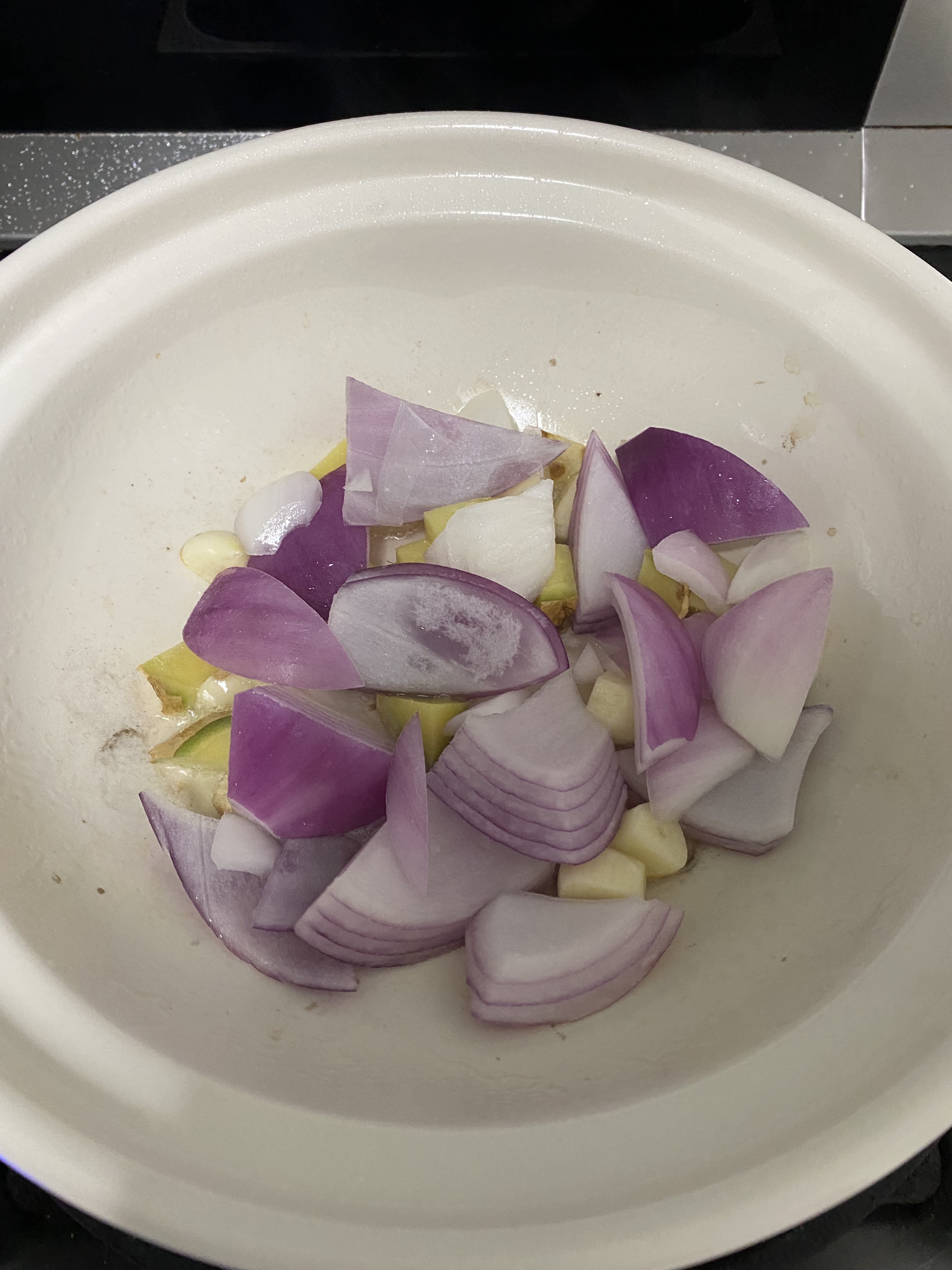蒜蓉砂锅焗午鱼的做法 步骤2