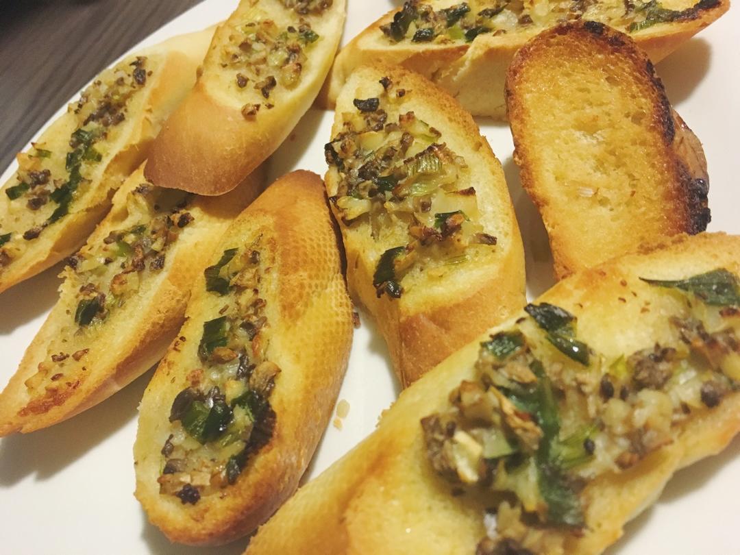 蒜香烤面包Garlic Bread