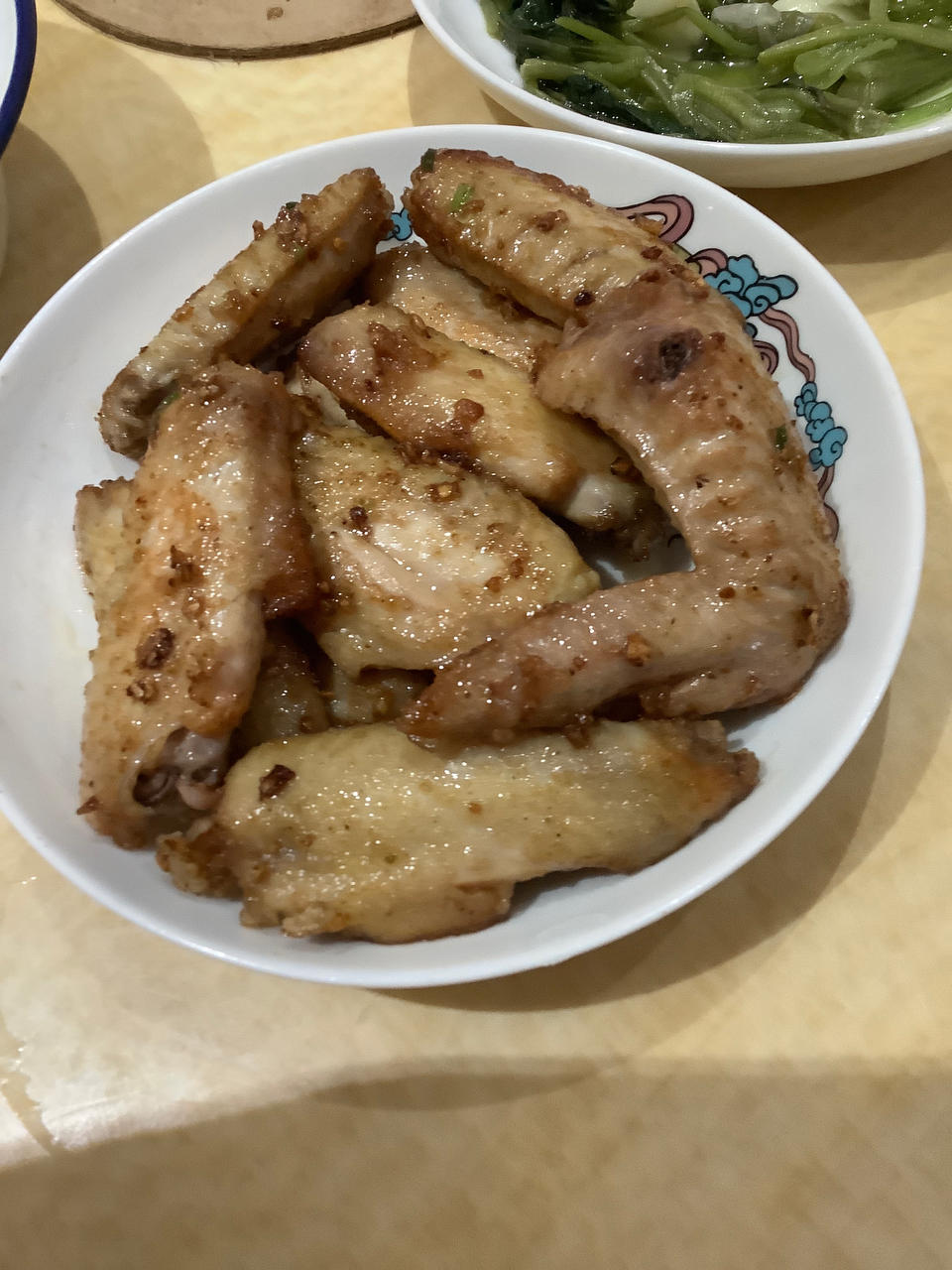 ㊙️外酥里嫩❗️好吃到舔手指的香辣脆皮鸡翅