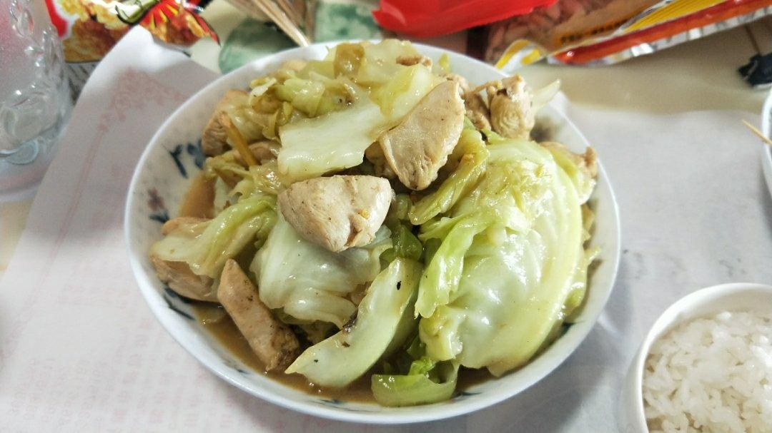 卷心菜炒鸡胸肉