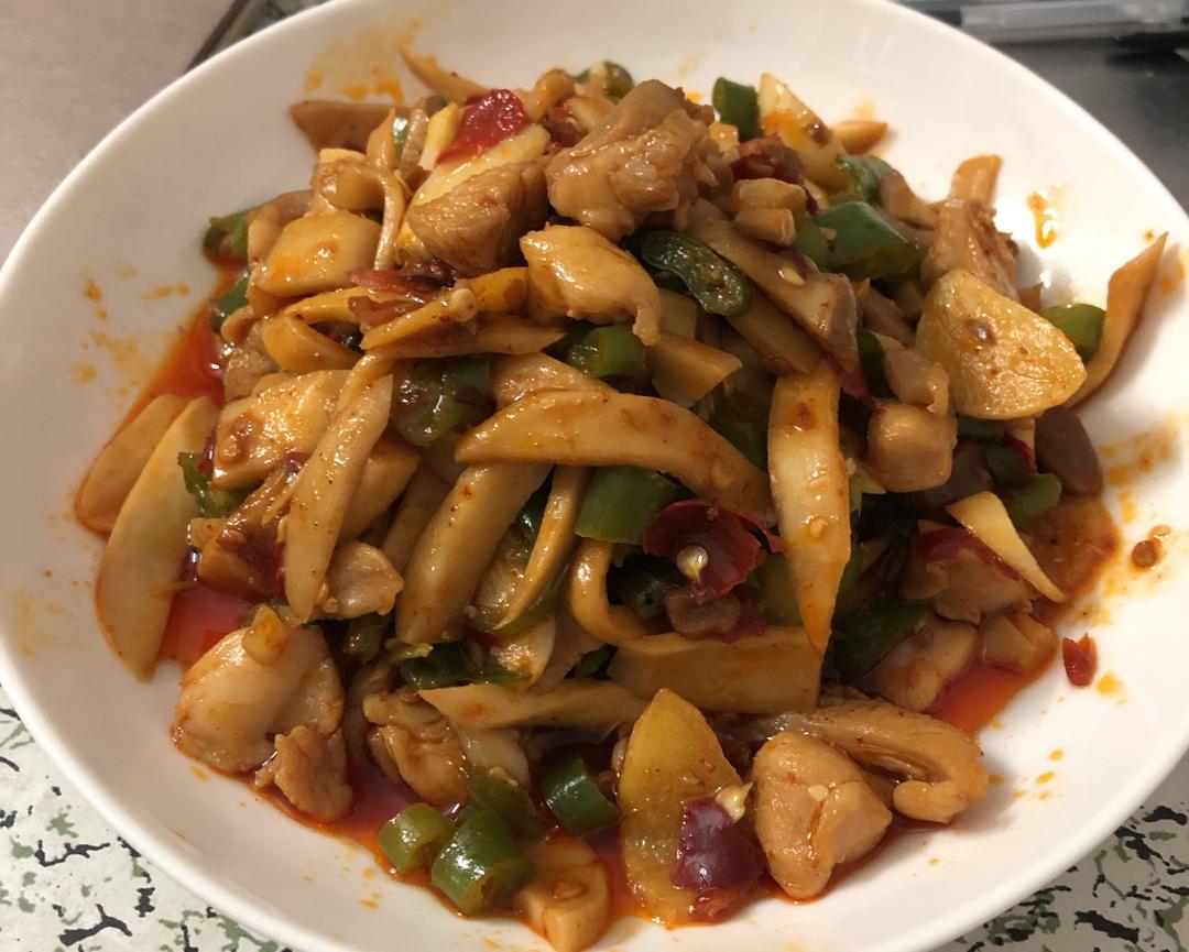 杏鲍菇炒鸡肉
