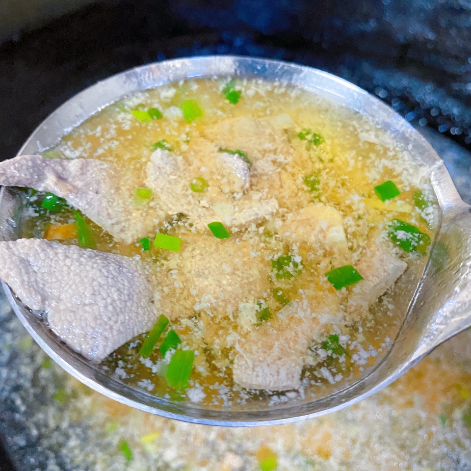 猪肝汤（补血补铁、家常简单鲜嫩汤）的做法