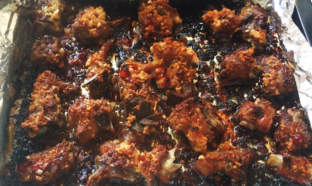 香到骨头里的蒜香排骨（烤箱）