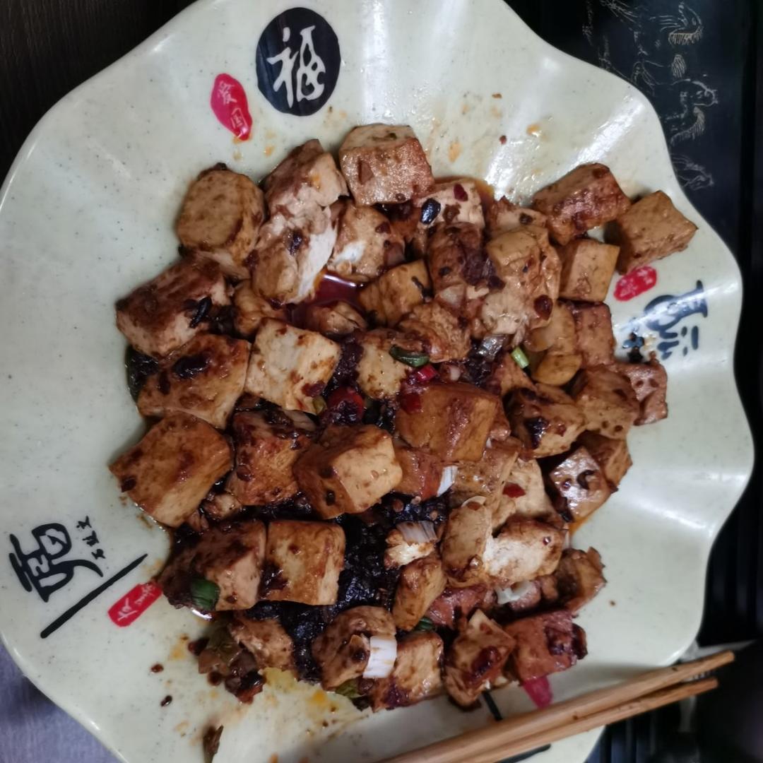 能消灭一锅米饭的红烧豆腐