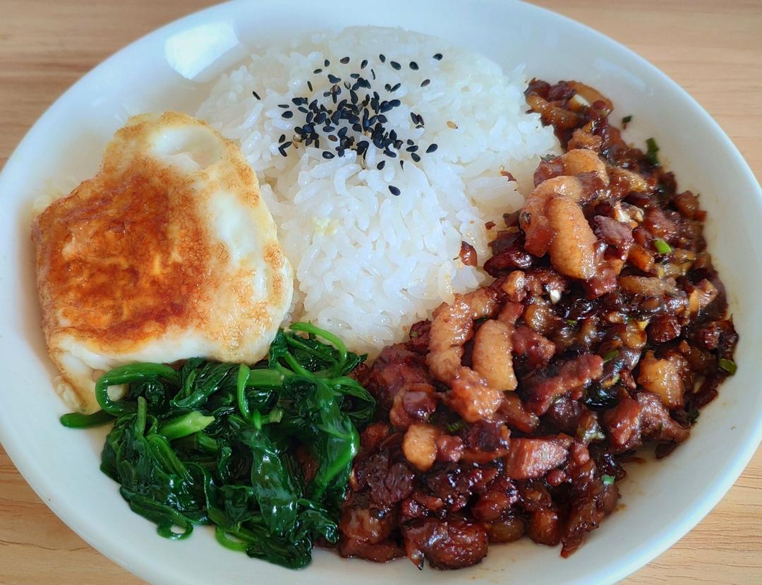 人来疯wanting做的台湾卤肉饭