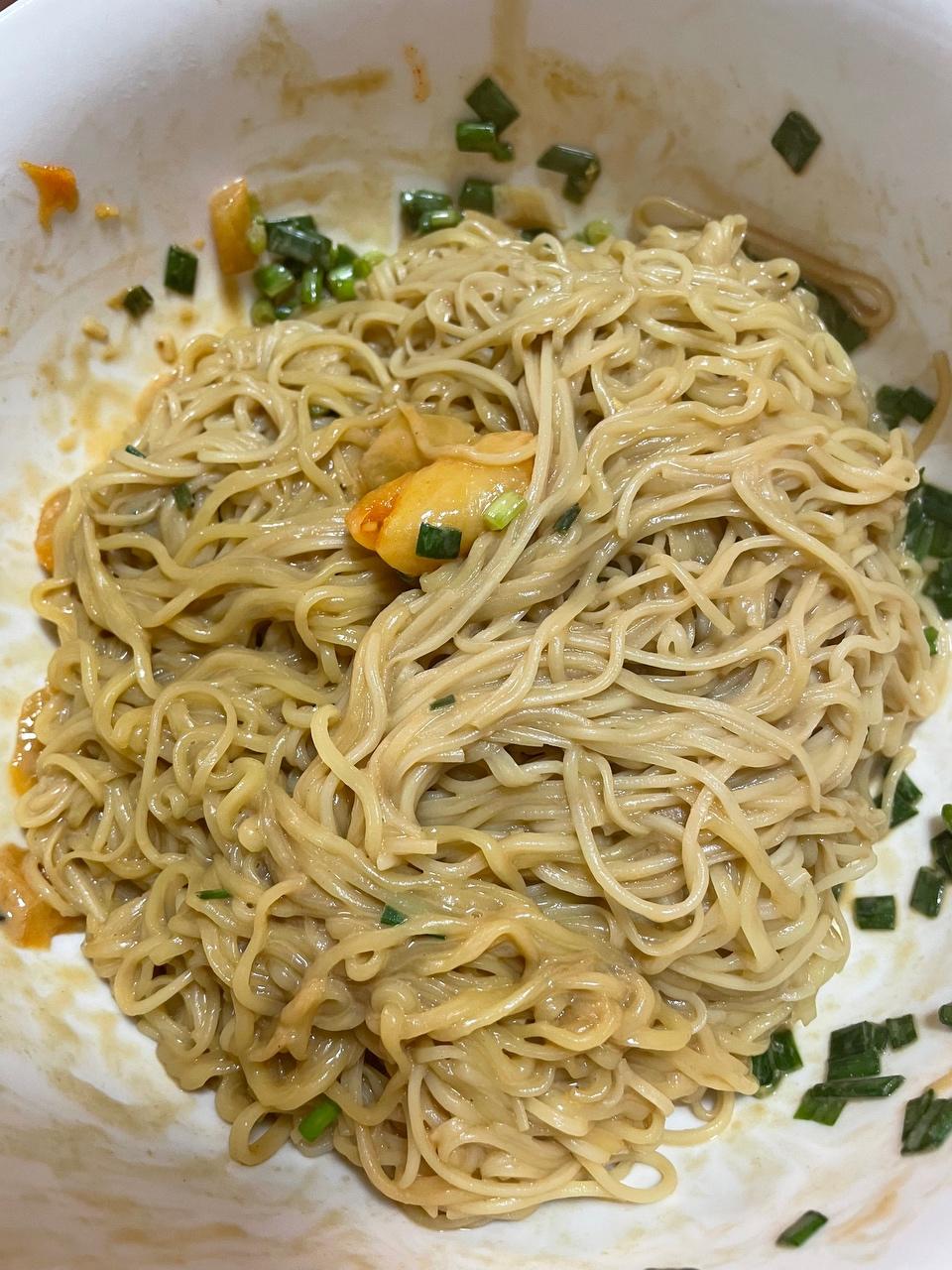 芝麻酱拌面（夜宵快手碳水化合物）的做法