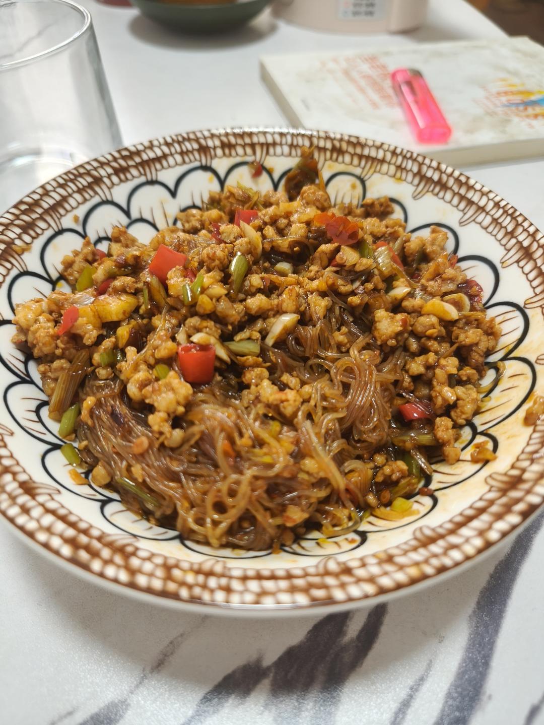 肉末粉丝煲（蚂蚁上树，干捞粉丝煲）