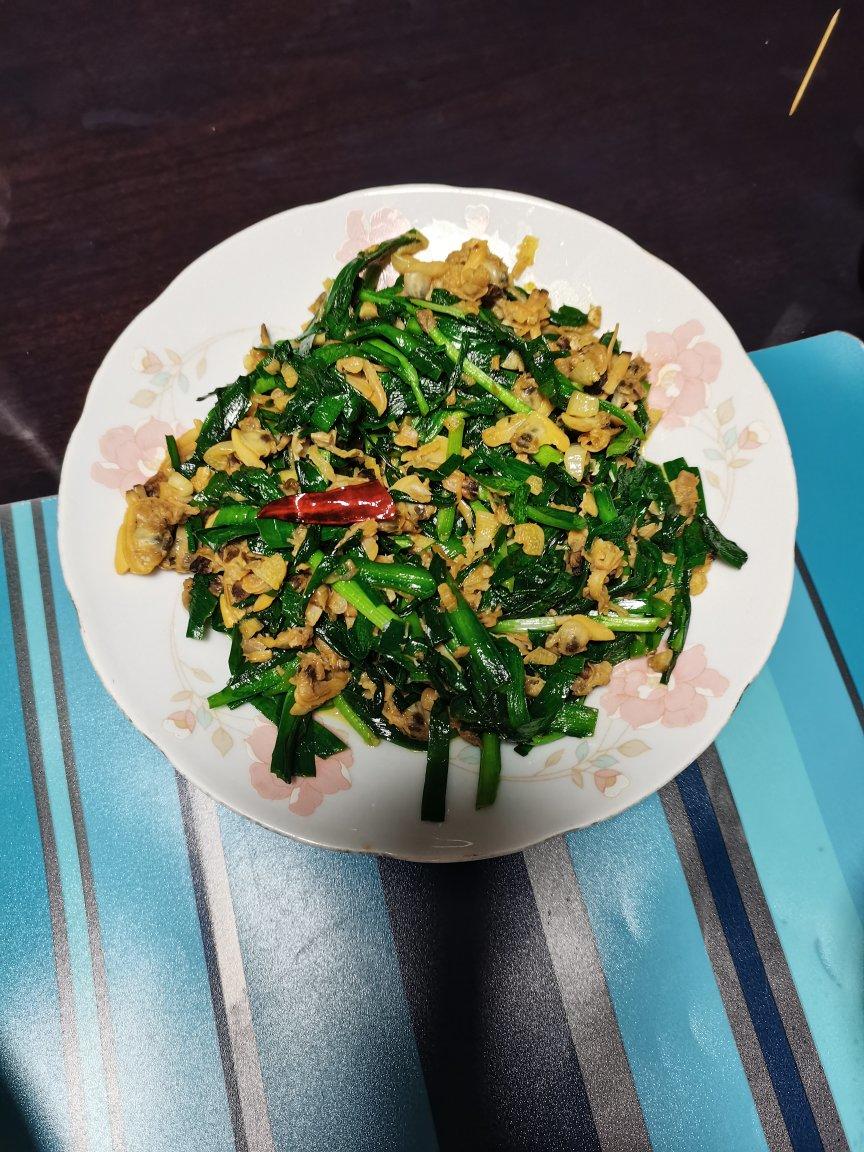 韭菜花炒花甲肉做法