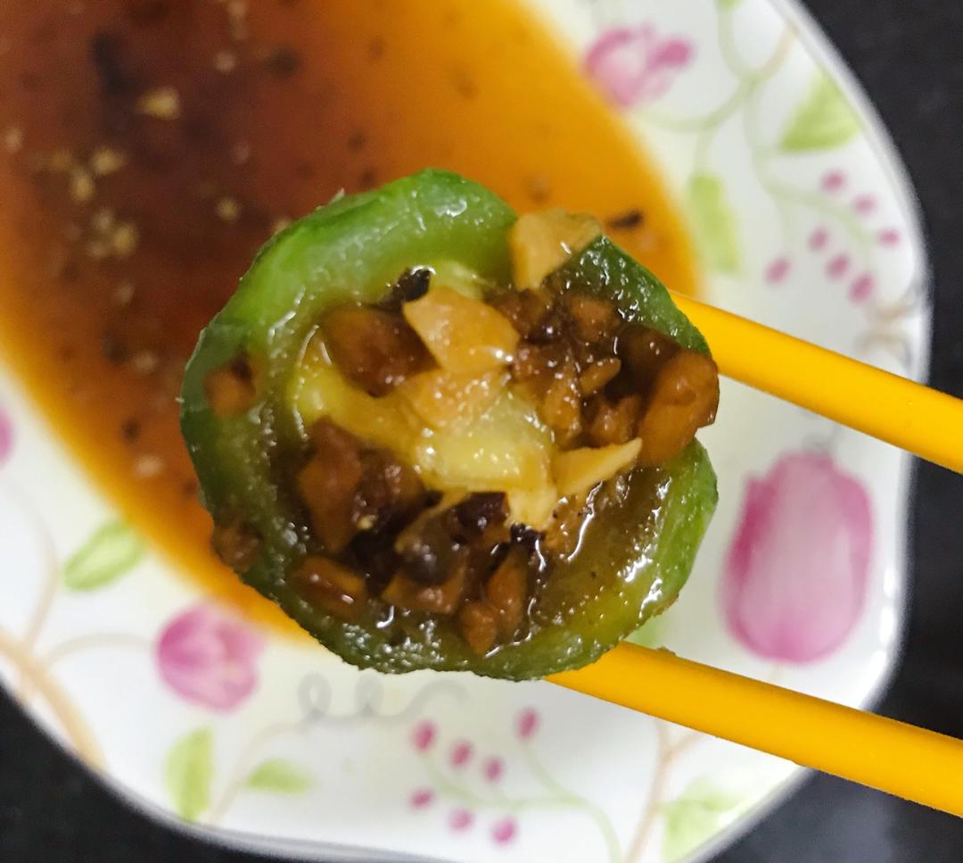 只需要五分钟就可以的美味蒜蓉蒸丝瓜