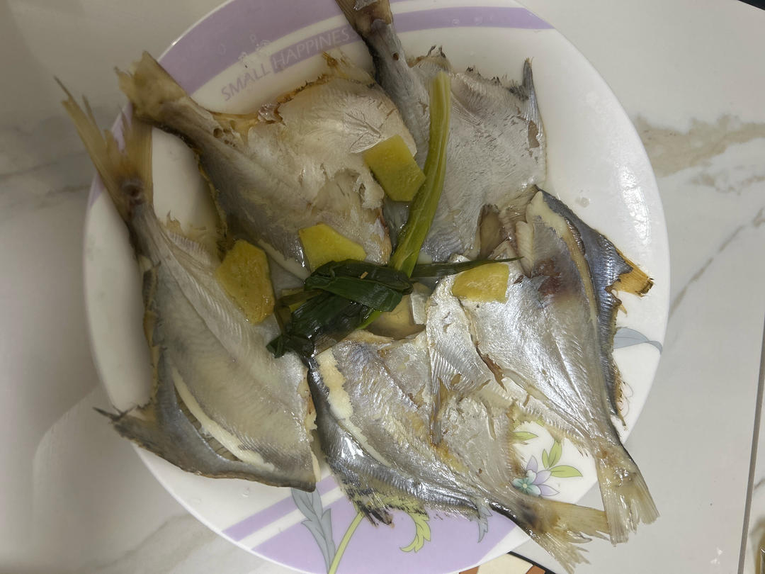 清蒸鲳鱼