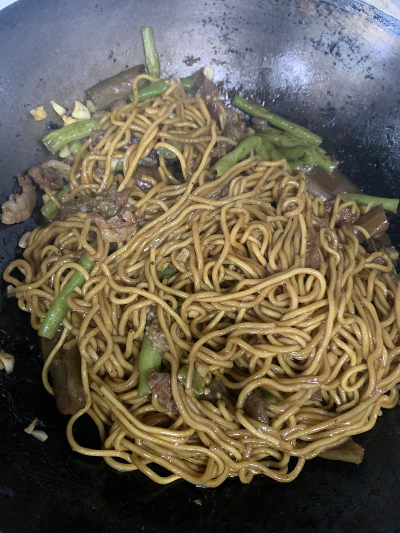食欲大开的茄子豆角焖面