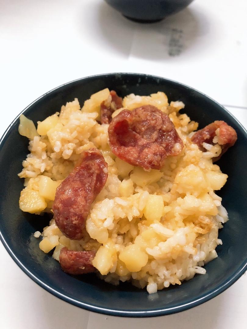 广式腊味煲仔饭（腊肠电饭锅版）