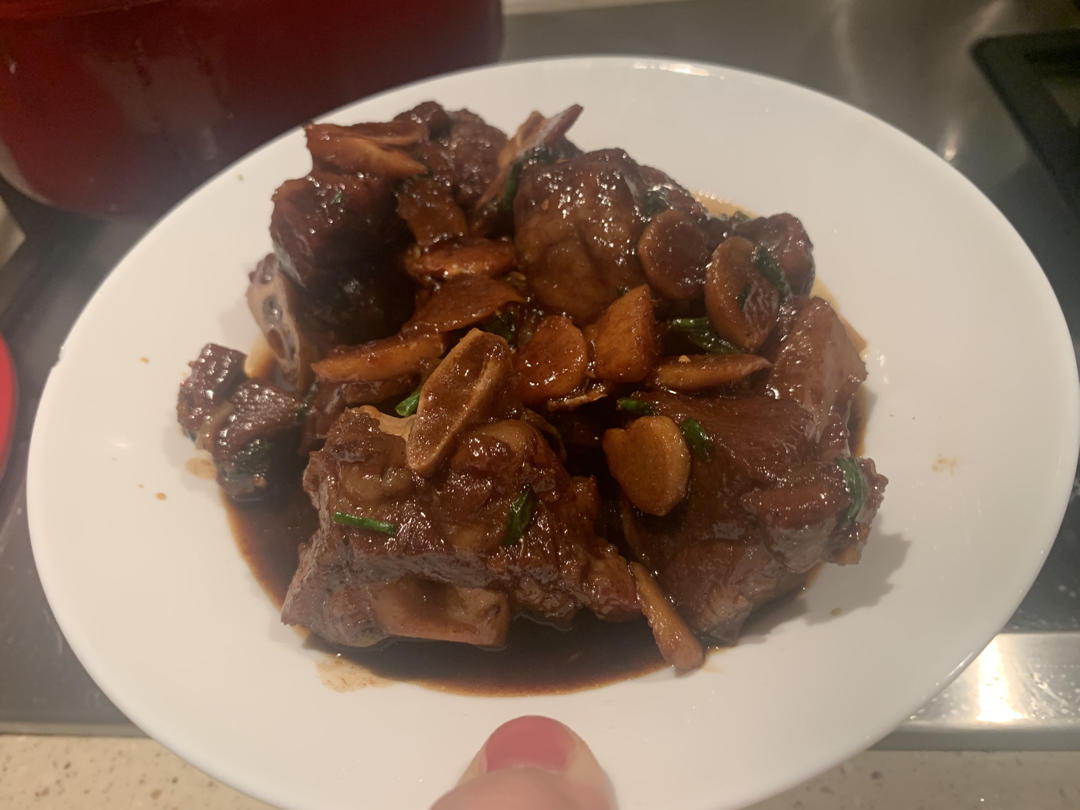 【红烧羊肉煲】这个非常香！加腐竹超好吃😋