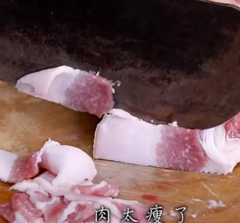 炒菜花清脆入味的做法 步骤2