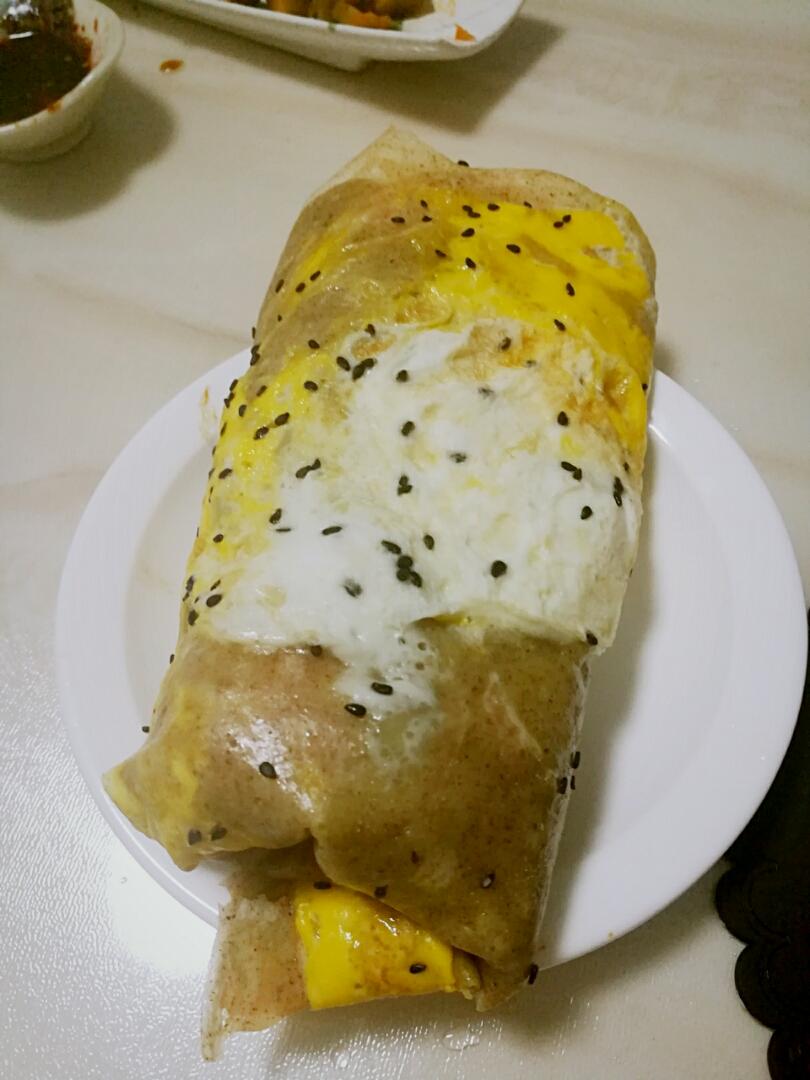 家庭版煎饼果子---快手健康早餐，利用家里现有材料