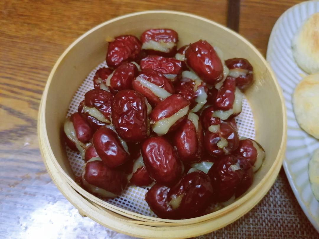 心太软— 红枣夹糯米粉