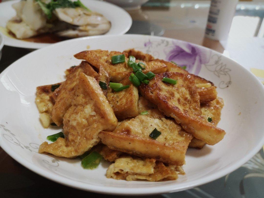 焖煎豆腐