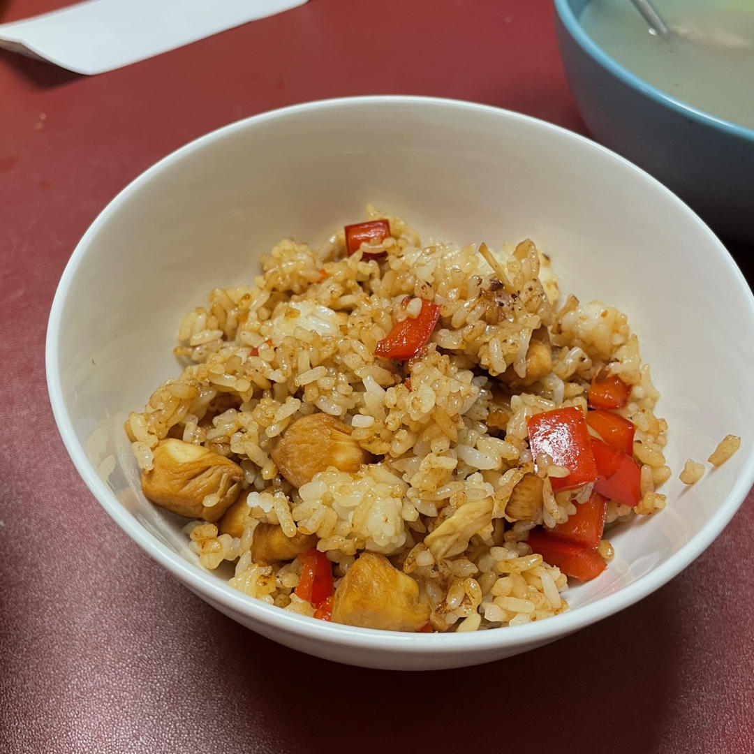 双椒鸡肉炒饭