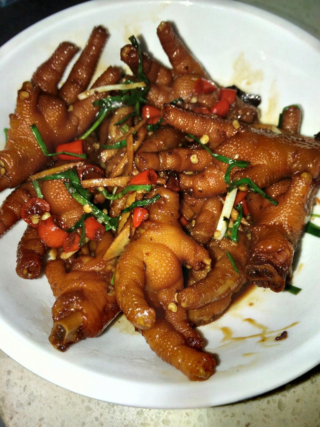 香辣烧鸡爪