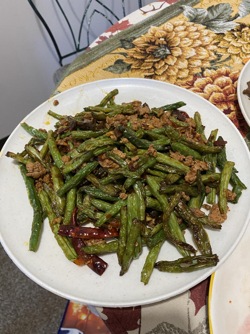 干煸四季豆丨麻辣鲜香，开胃下饭。