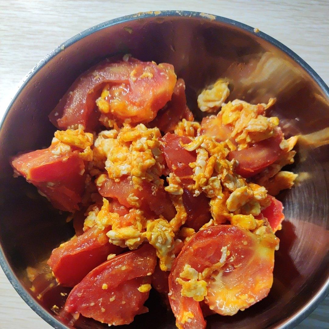 番茄炒鸡蛋（超浓的番茄味）