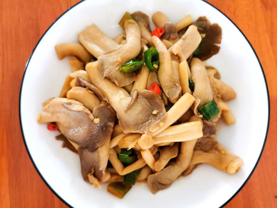 辣炒双菇的做法