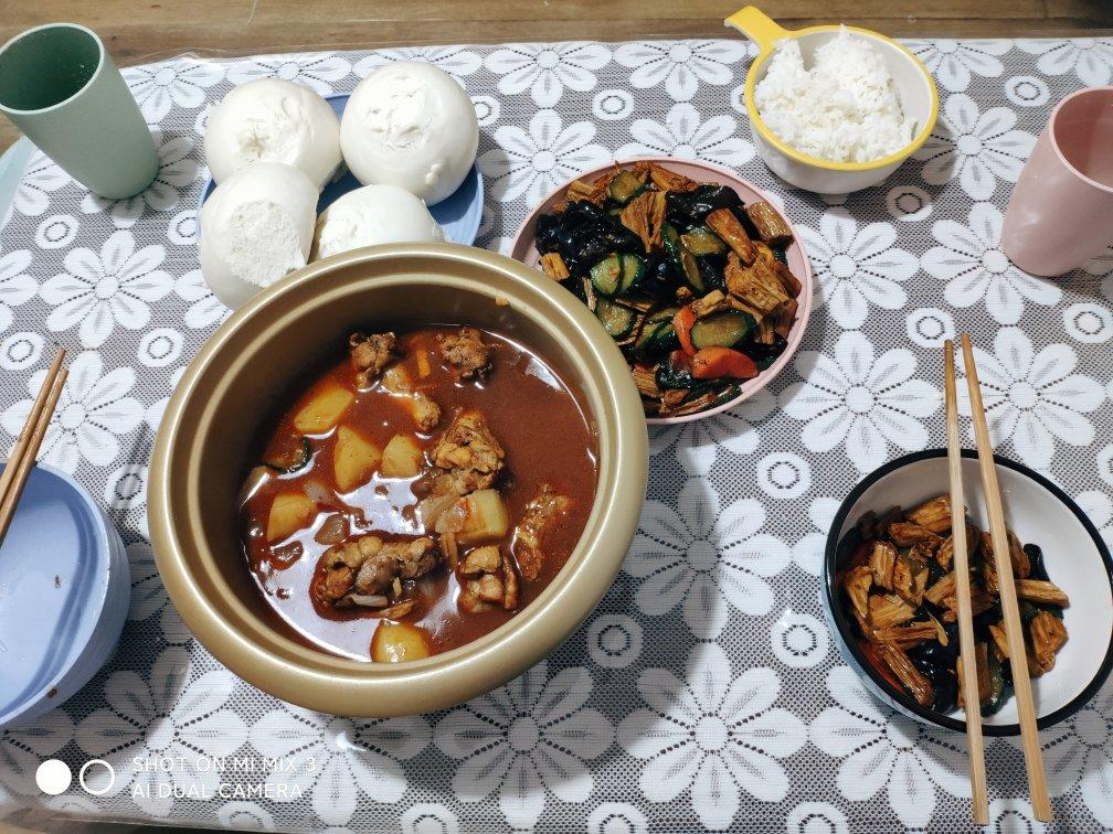 家常小炒木耳炒腐竹