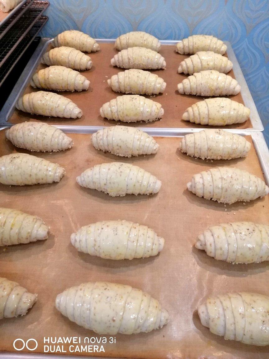 全麦芝麻盐面包