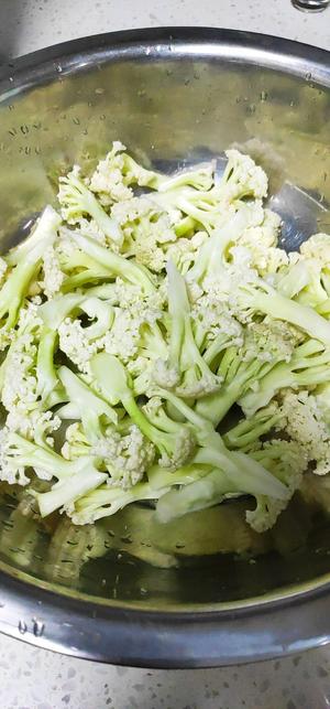 快手炒——咸肉花菜的做法 步骤1
