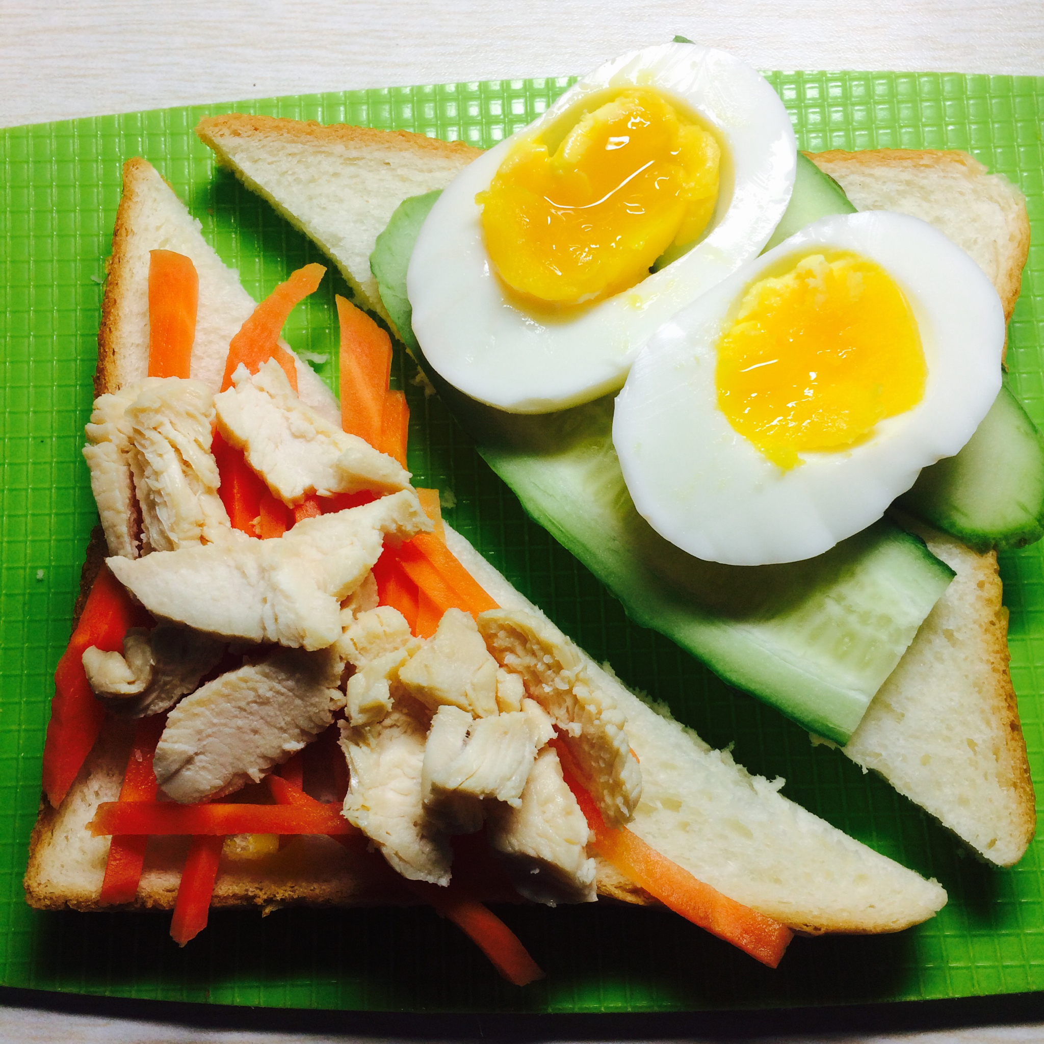 鸡胸肉三明治