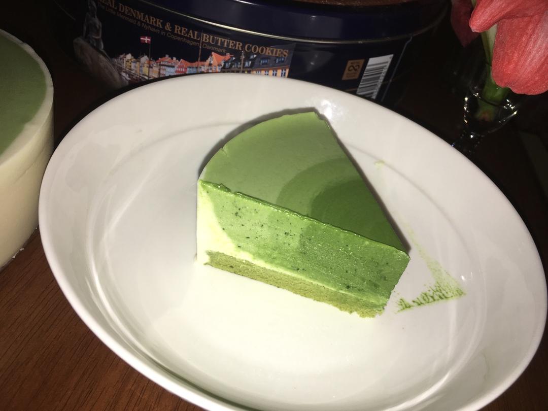 渐变抹茶慕斯蛋糕：我Amanda带着既美又作的抹茶甜点又来了！【曼食慢语】