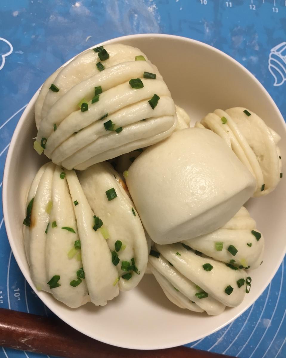 葱卷、馒头和包子的做法（借鉴后摸索出来的）