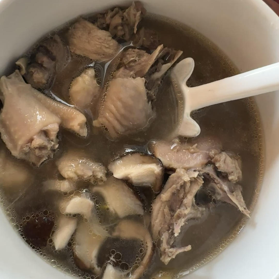清炖土鸡