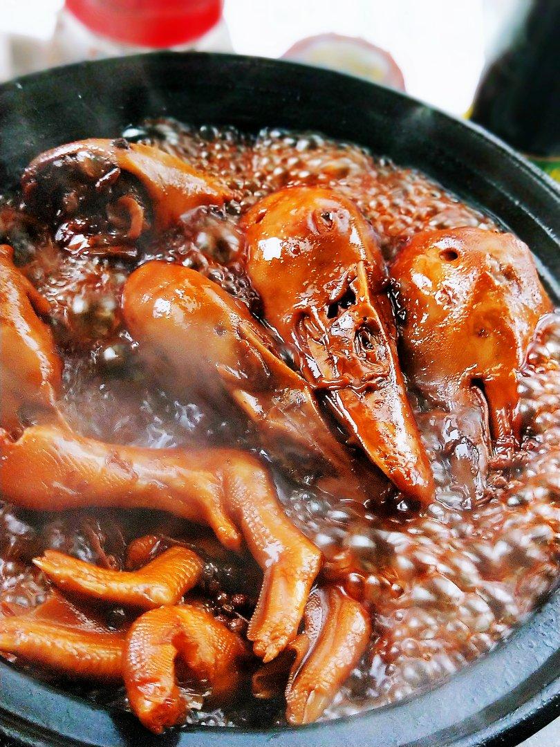 麻辣鸭锁骨（不输周黑鸭）