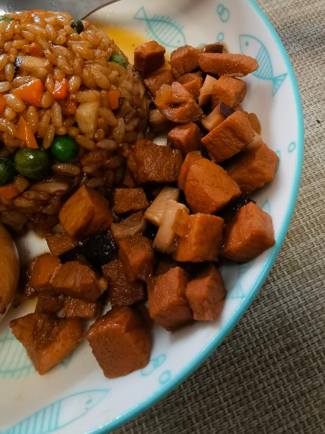 好吃到停不下来的卤肉饭