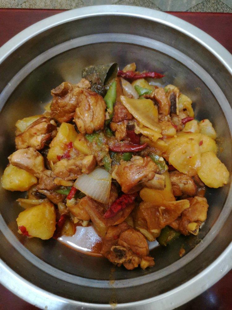 新疆特色大盘鸡（附加皮带面做法）