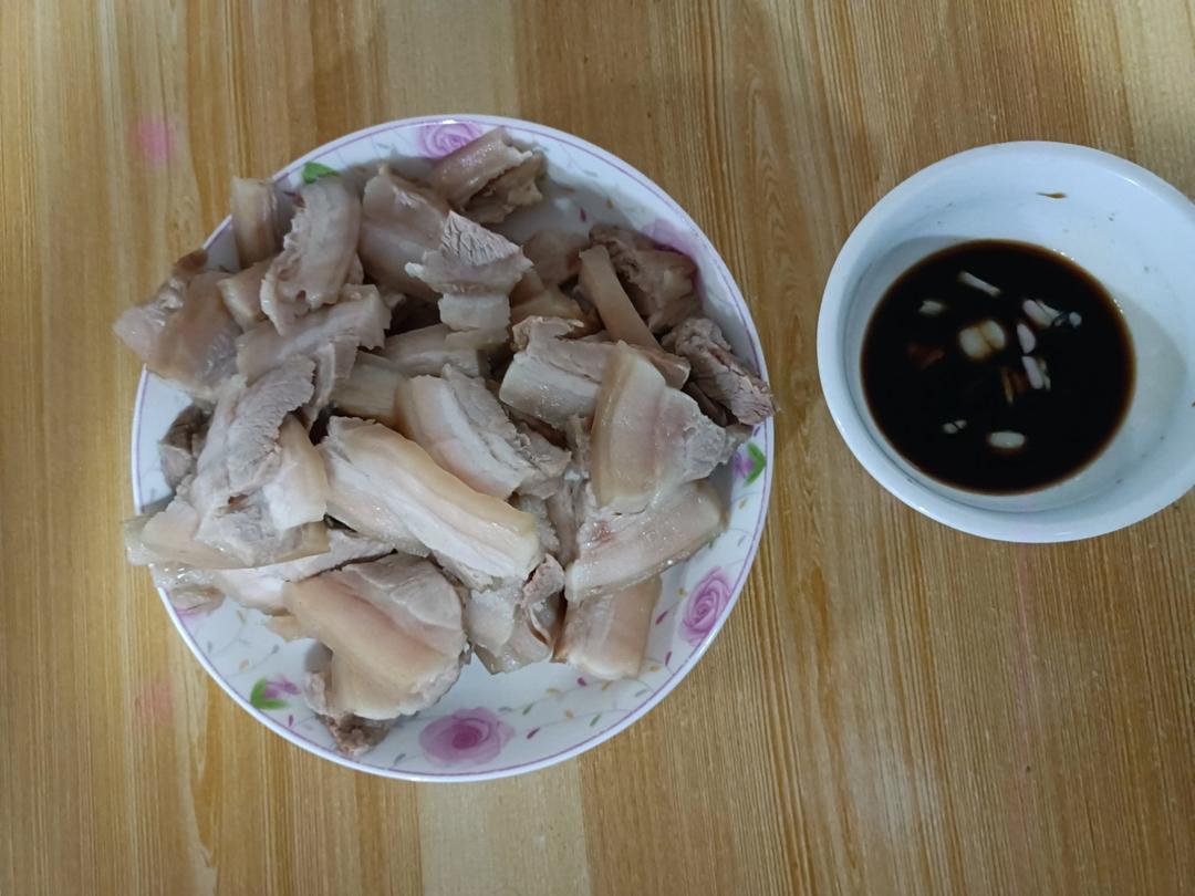 电饭煲白切肉五花肉最佳！宴客也是极好滴～