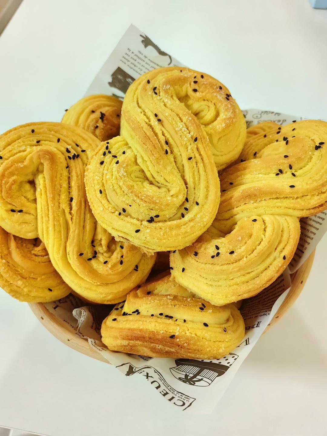 西北特色糖酥烤馍，外酥内软，简单又好吃✅
