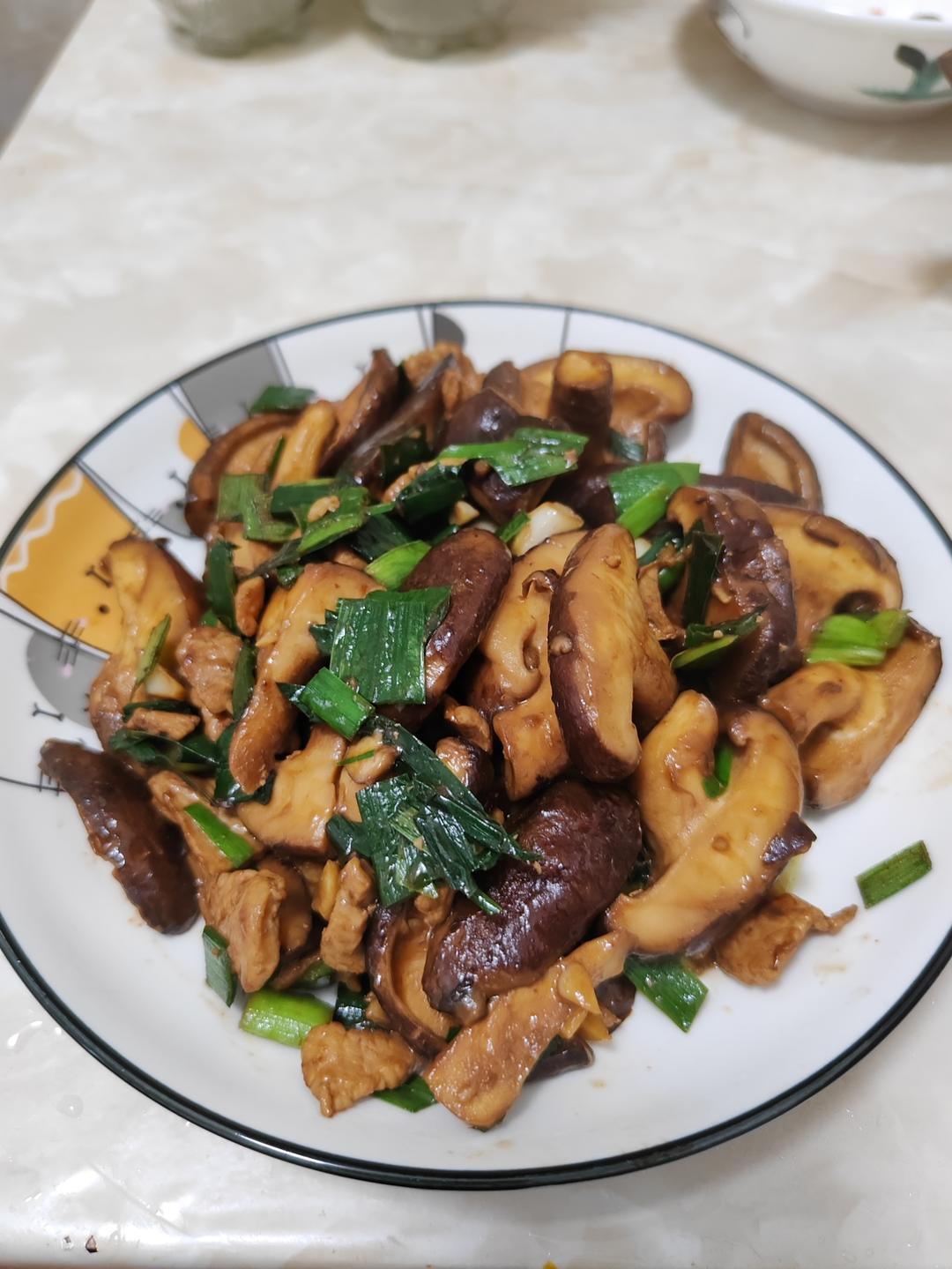 香菇炒肉